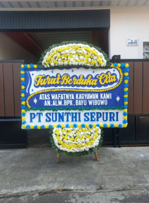 Papan Bunga Duka di Gomong