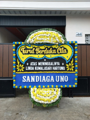 Papan Bunga Duka di Gomong
